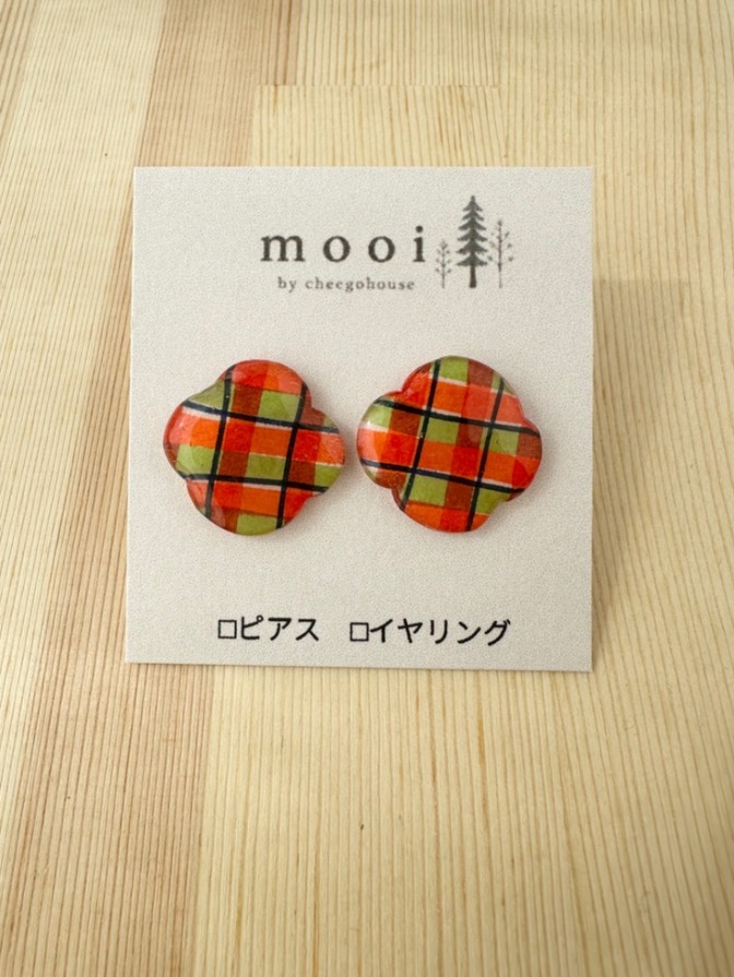 【ハンドメイド】チェック柄ピアス