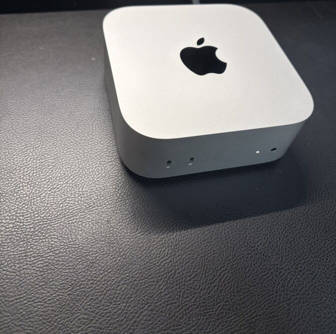 Apple Mac mini M4 16GB／512GB 電源ケーブル付・箱なし