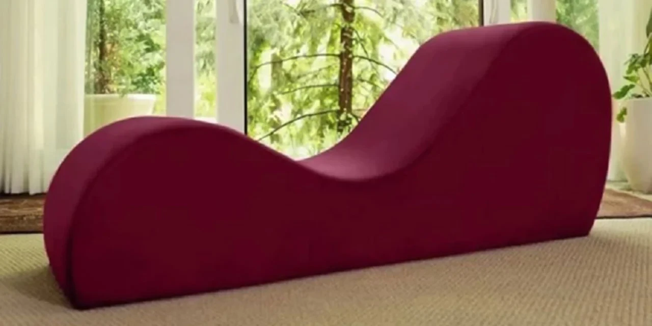 Get a Turkish bedroom chaise longue 2026