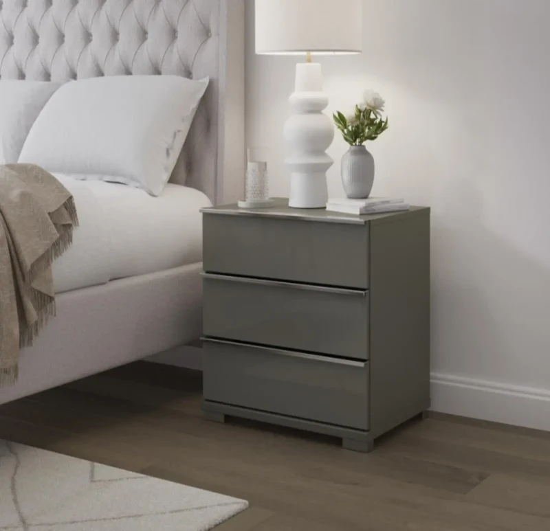 Modern 3-Drawer Built-In Bedside Table