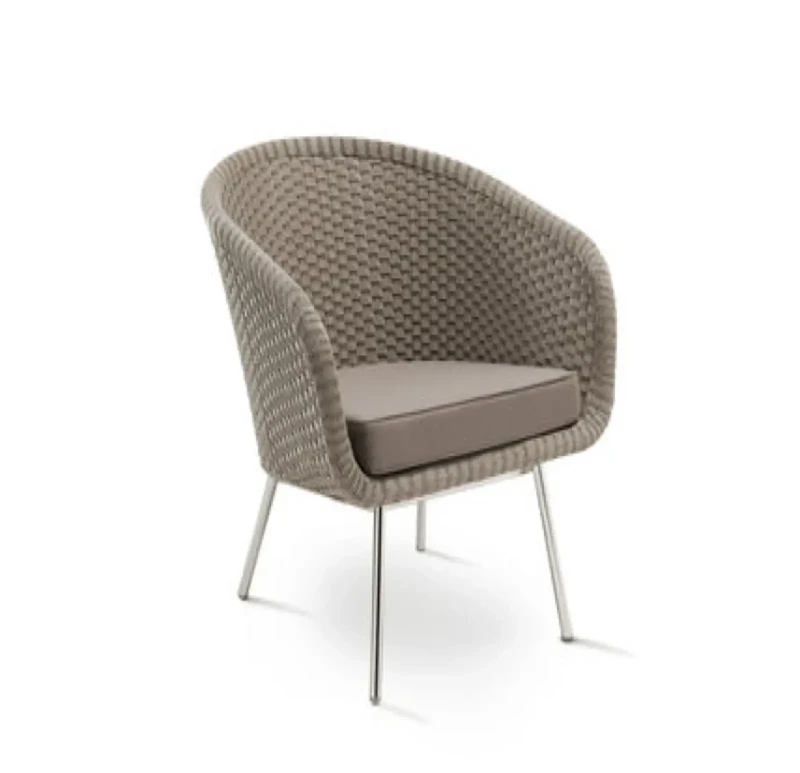 Shell Easy Chair | Light Wood & Brown