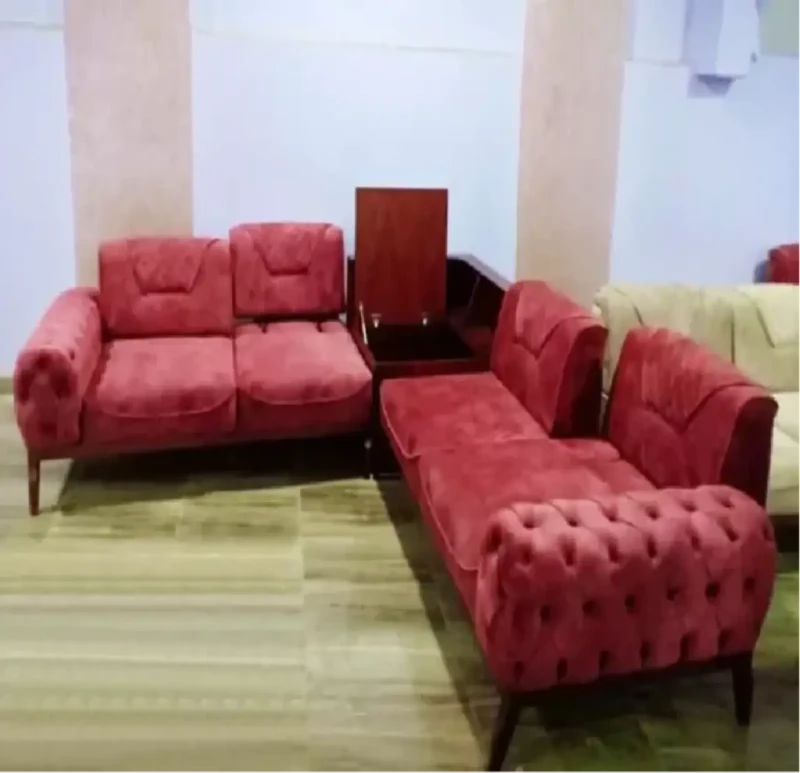 ركنة كابتونيه أحمر مع وحده تخزين