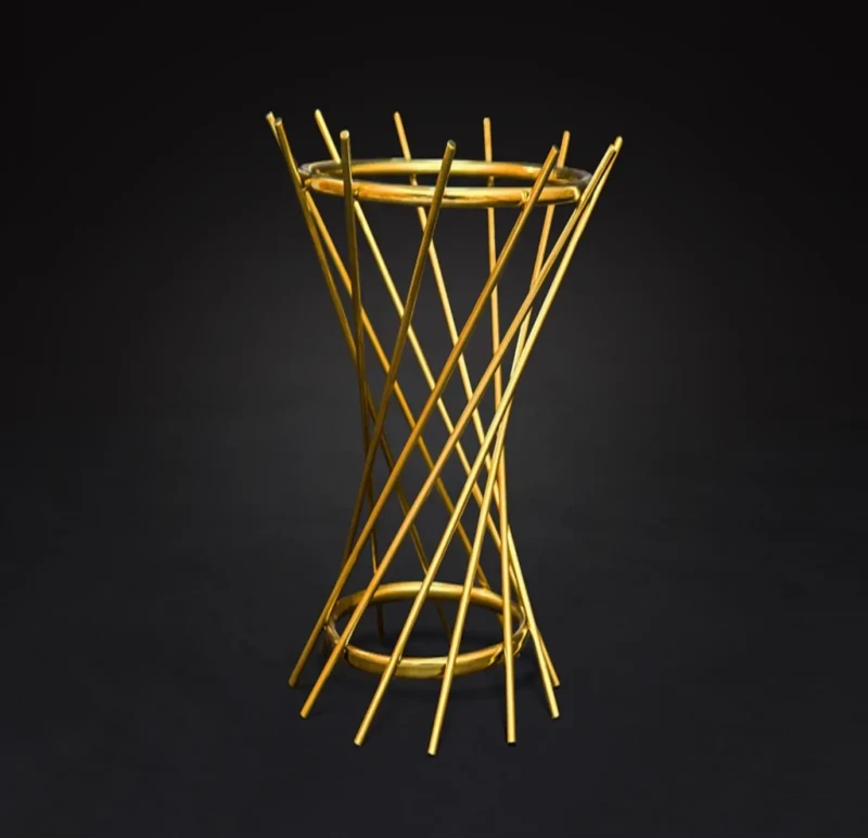 Medium circular stainless steel table with a transparent glass top