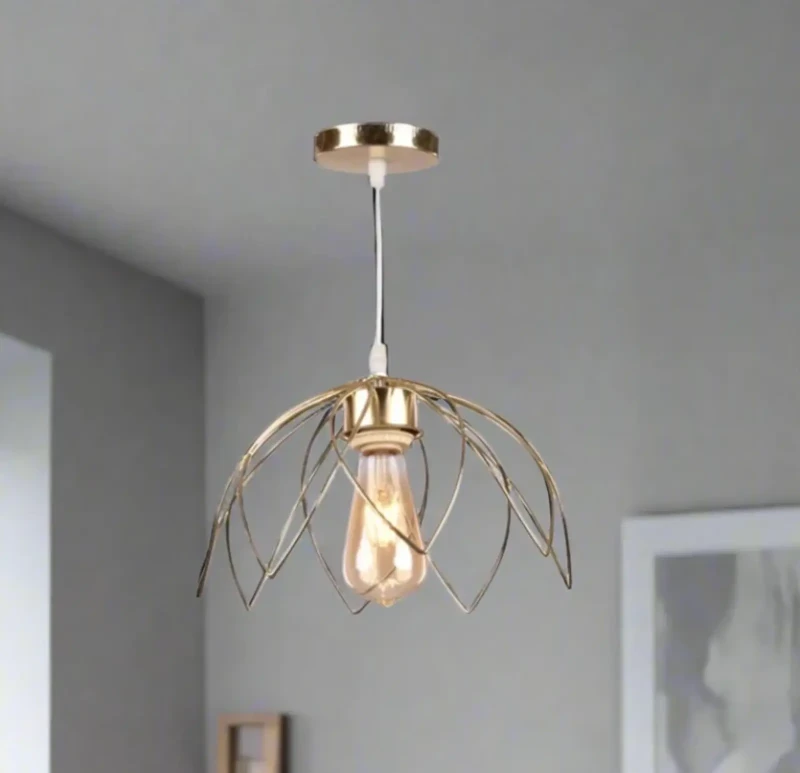 Modern Leaf Pendant | Golden