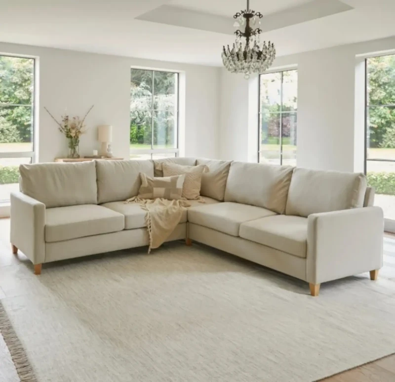 Modern Corner With Wooden Legs | Beige