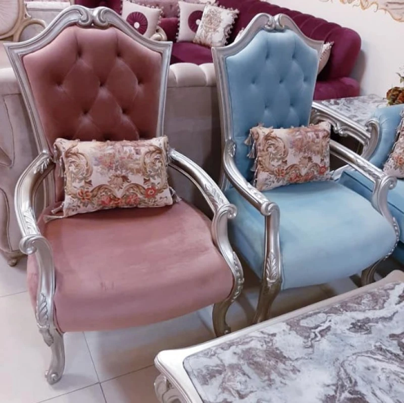 Neoclassical Salon Captune