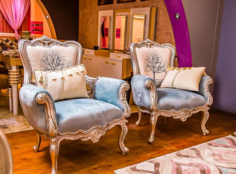 New Classic Champaign Salon With a Banquet