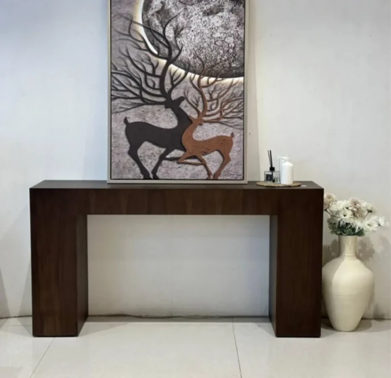 Morden Console With Wide Legs