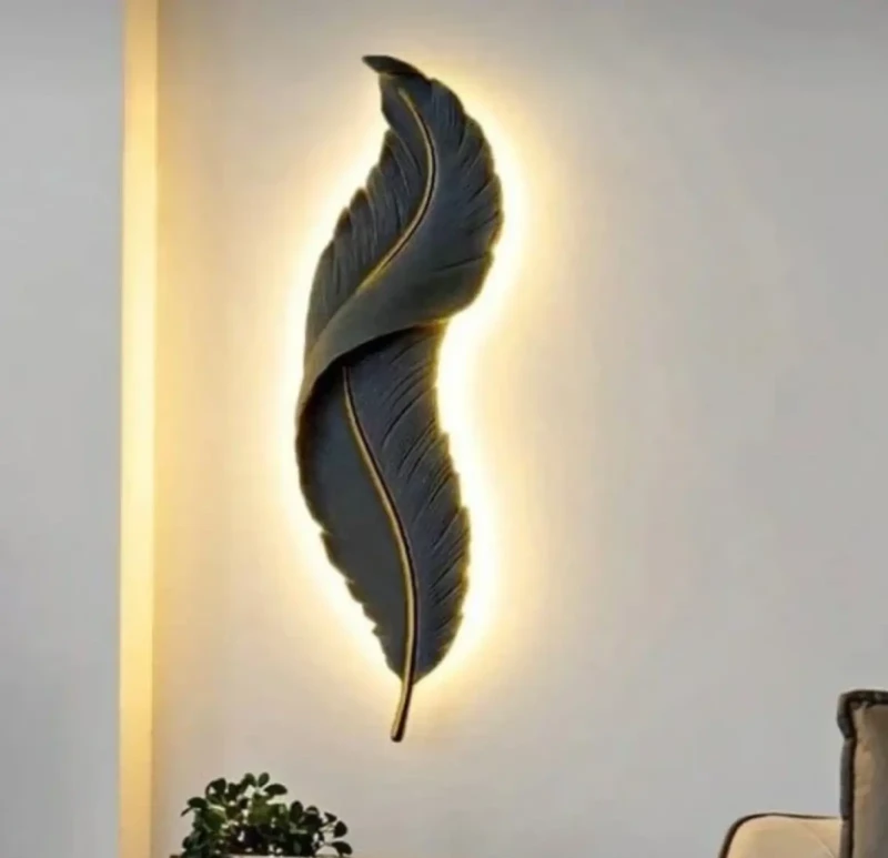 Feather wall lamp