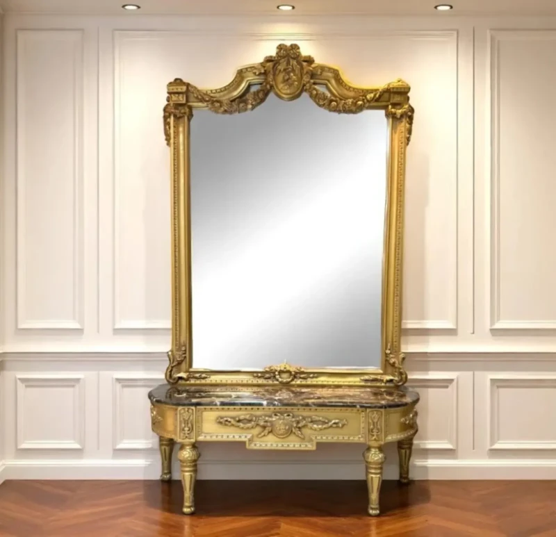Luxurious Classic Mirrored Console | Gold