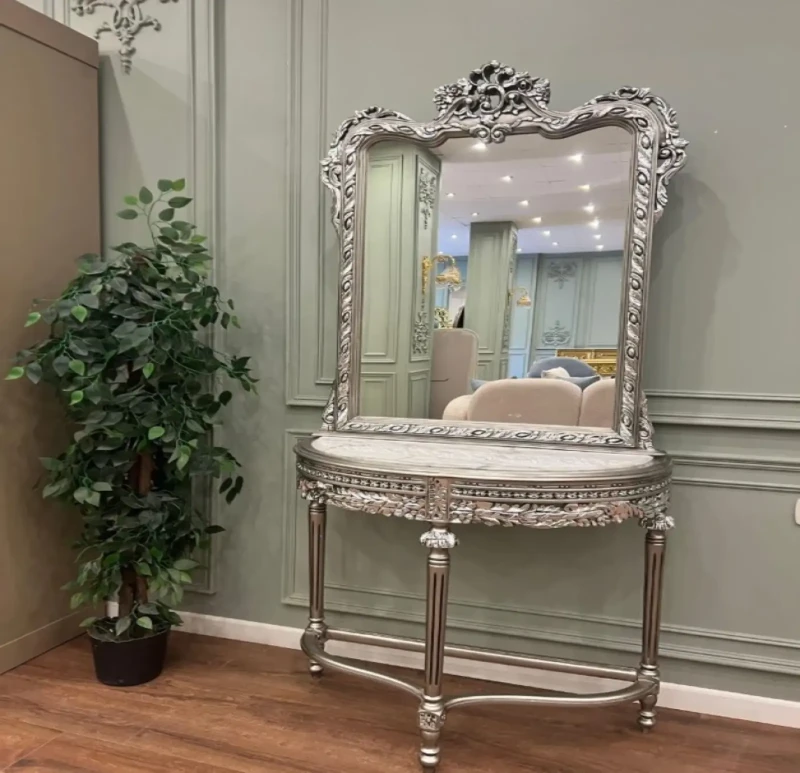 Classic French Console With Mirror