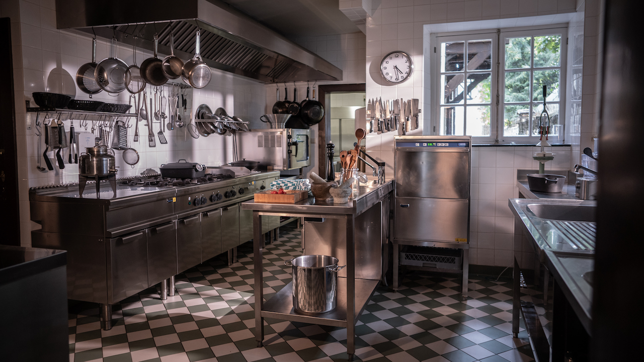 Domaine des Officiers - Kitchen