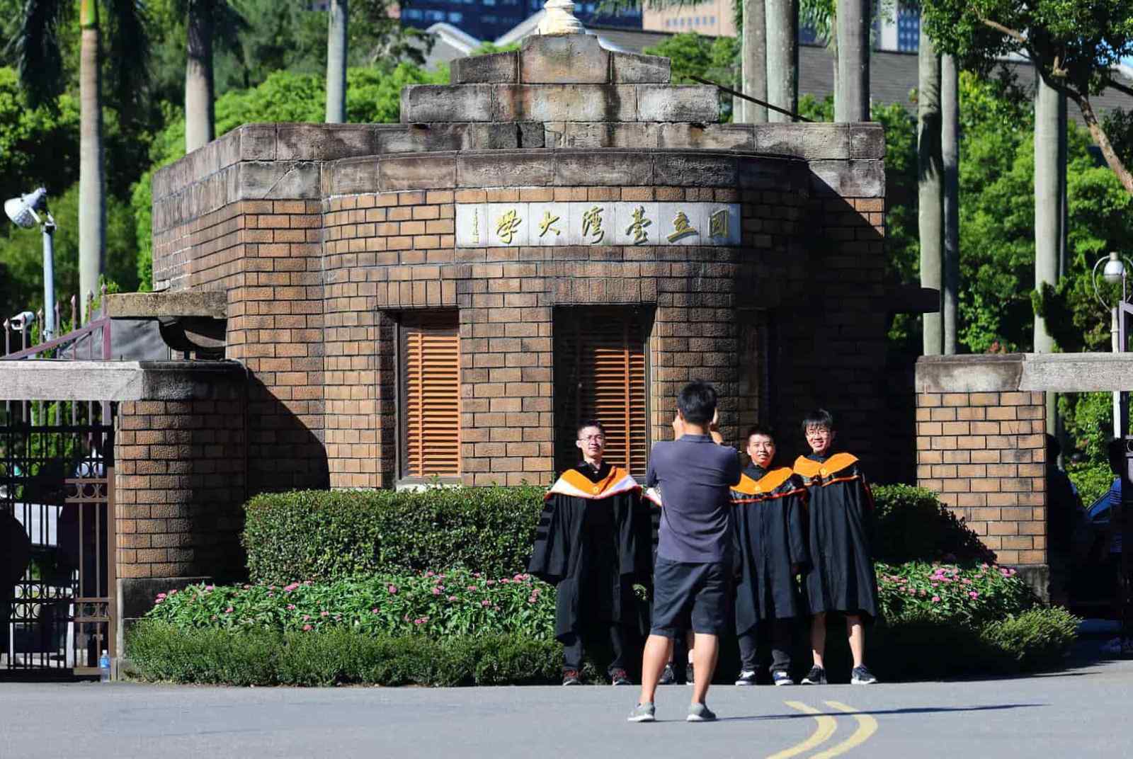 遭美國司法部起訴的中國駭客也駭入台灣大學、竊取學生個資。