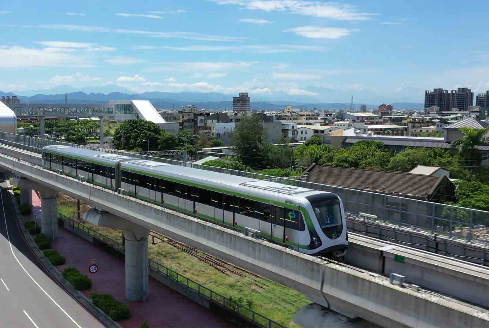 捷運綠線通往幸福美樂地，駛進臺中人生活的日常