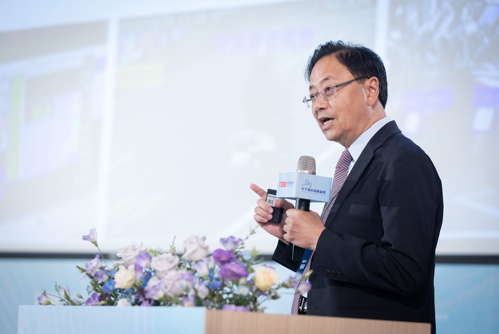 科技市長打造智慧桃園 張善政分享 AI 治理提升行政效率 - 未來城市@天下 - 進步城市的新想像