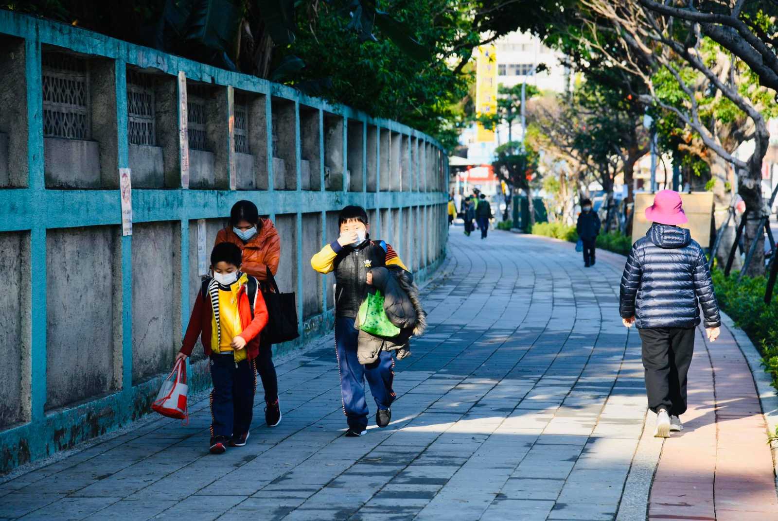 新北市將漸進開放公有場館。圖片來源：侯友宜臉書