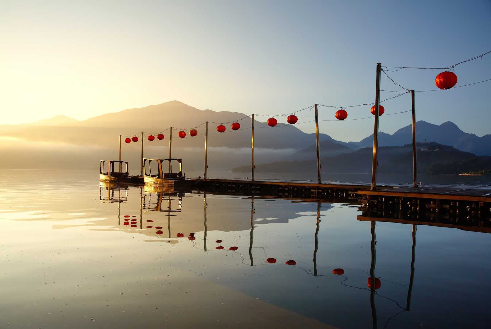 日月潭是台灣經典的觀光景點，不少外國旅客指名朝聖。圖片來源：Shutterstock