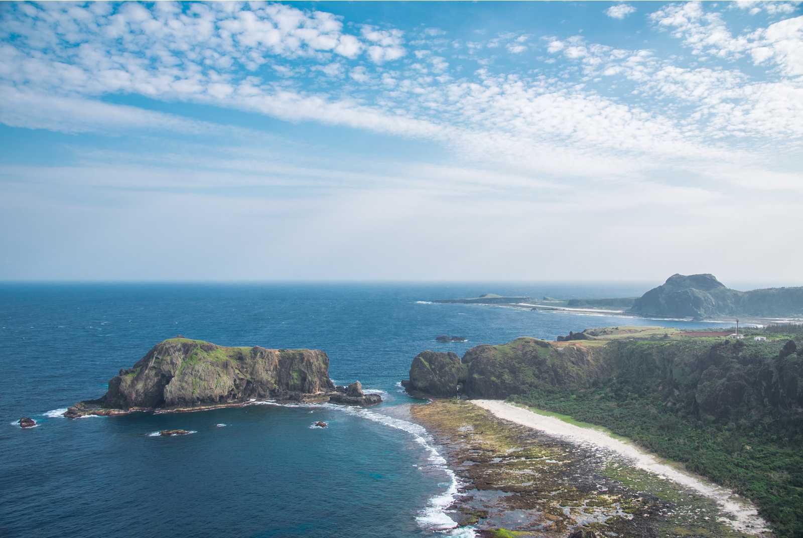 台東綠島是熱門的離島觀光景點之一。片來源：Shutterstock