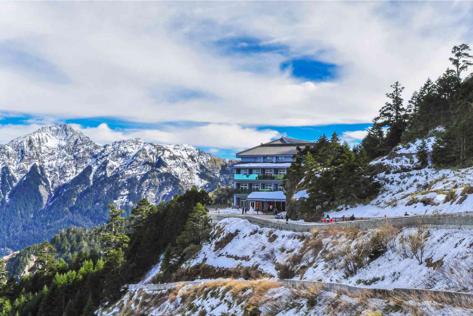 合歡山松雪樓的雪景。圖片來源：Shuttersotck