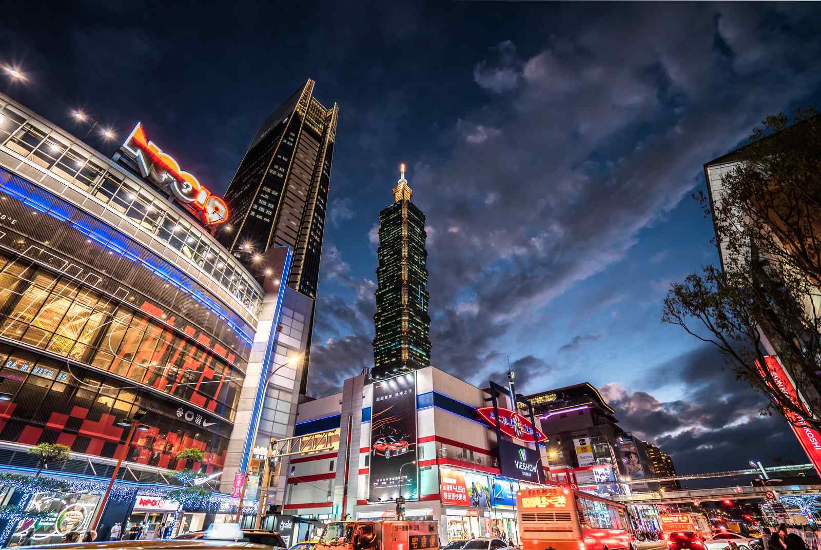台北市房價高、物價高，因此許多人選擇遷離。圖片來源：Shutterstock