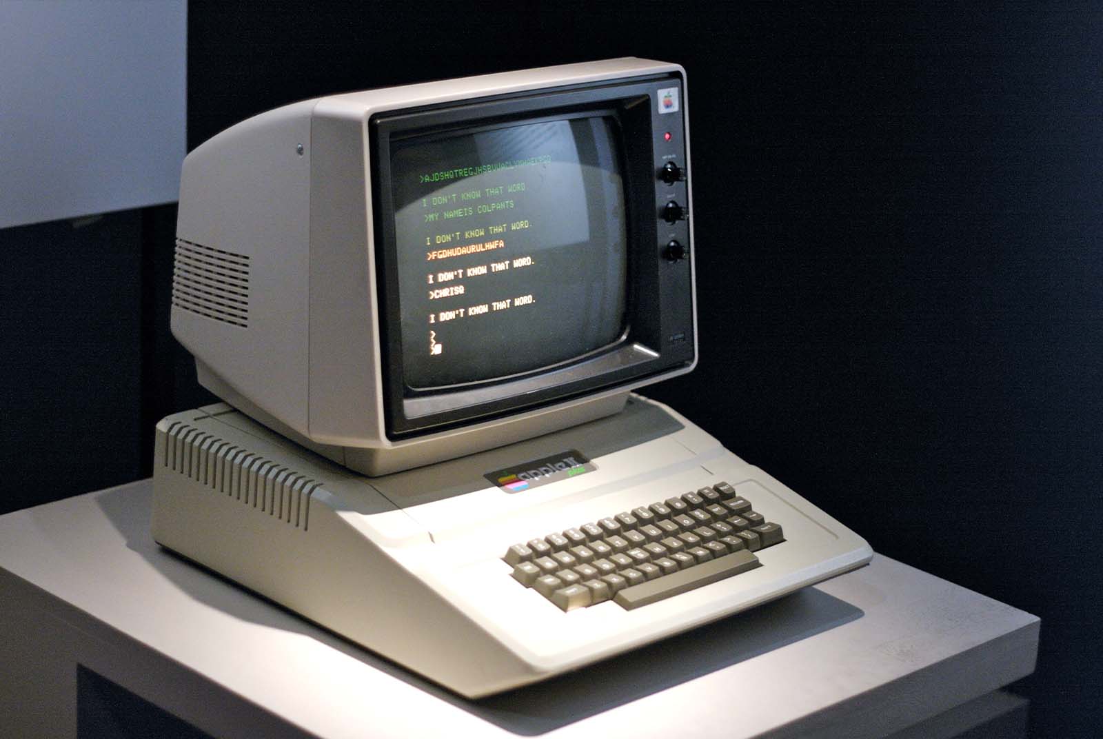 Apple II-蘋果電腦-賈伯斯-Steve Jobs-Apple-個人電腦