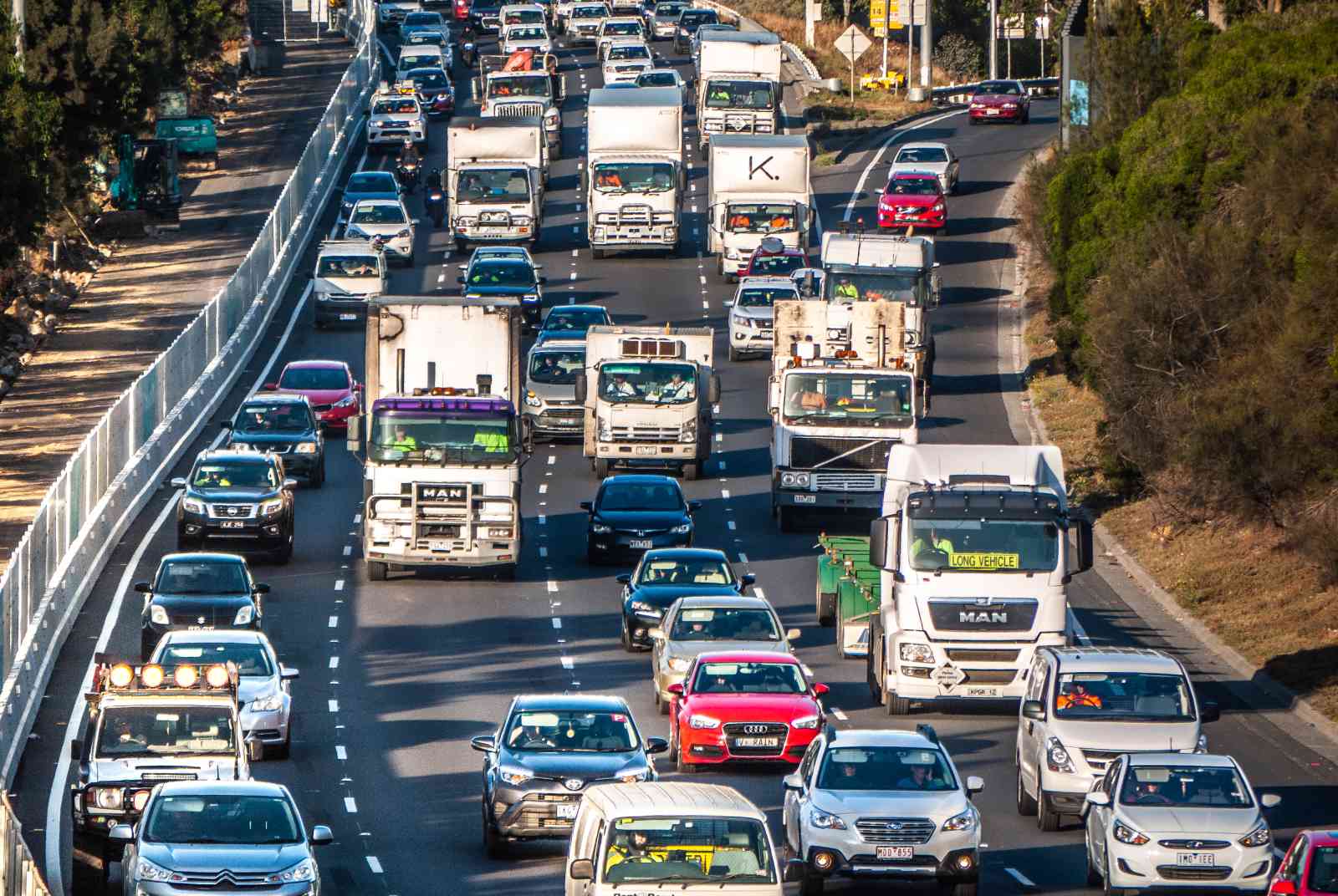 墨爾本-塞車-台灣是個行人地獄-停車-城市規劃-道路平權-大眾運輸系統