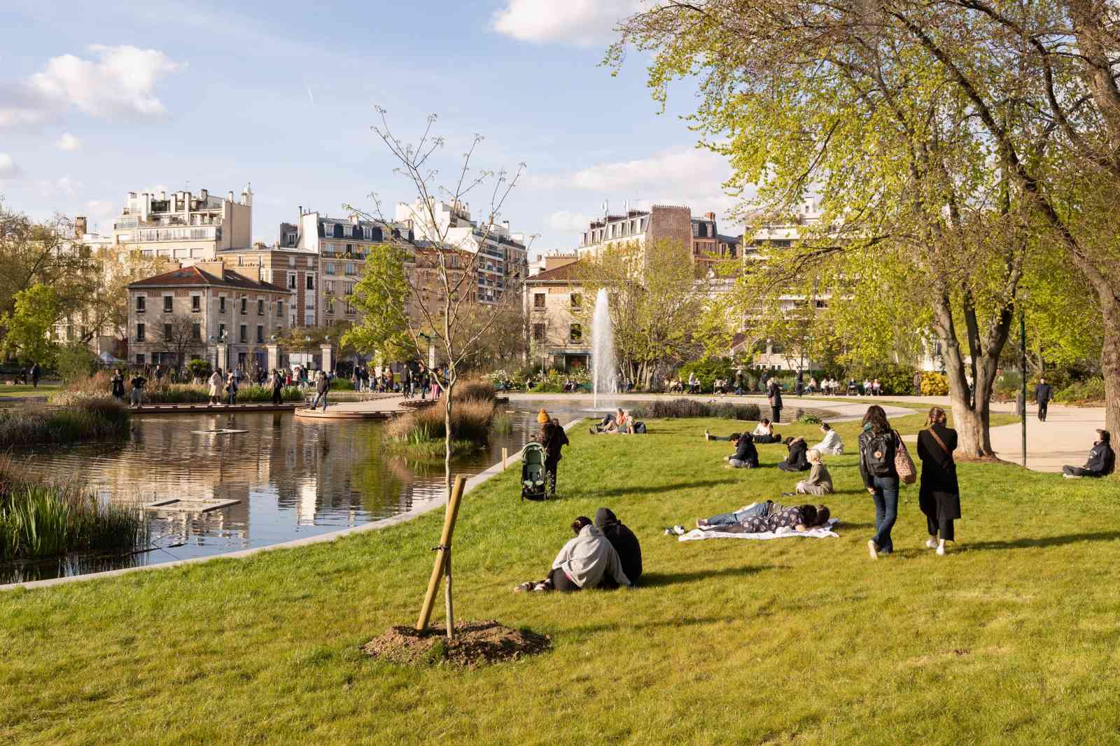 城市森林-氣候變遷-巴黎-安妮伊達戈-Anne Hidalgo-市長-社會住宅-永續發展-SDGs-氣候變遷-無車城市-無車巴黎-減碳-人本城市-15分鐘城市-停車格-城市規劃-政治