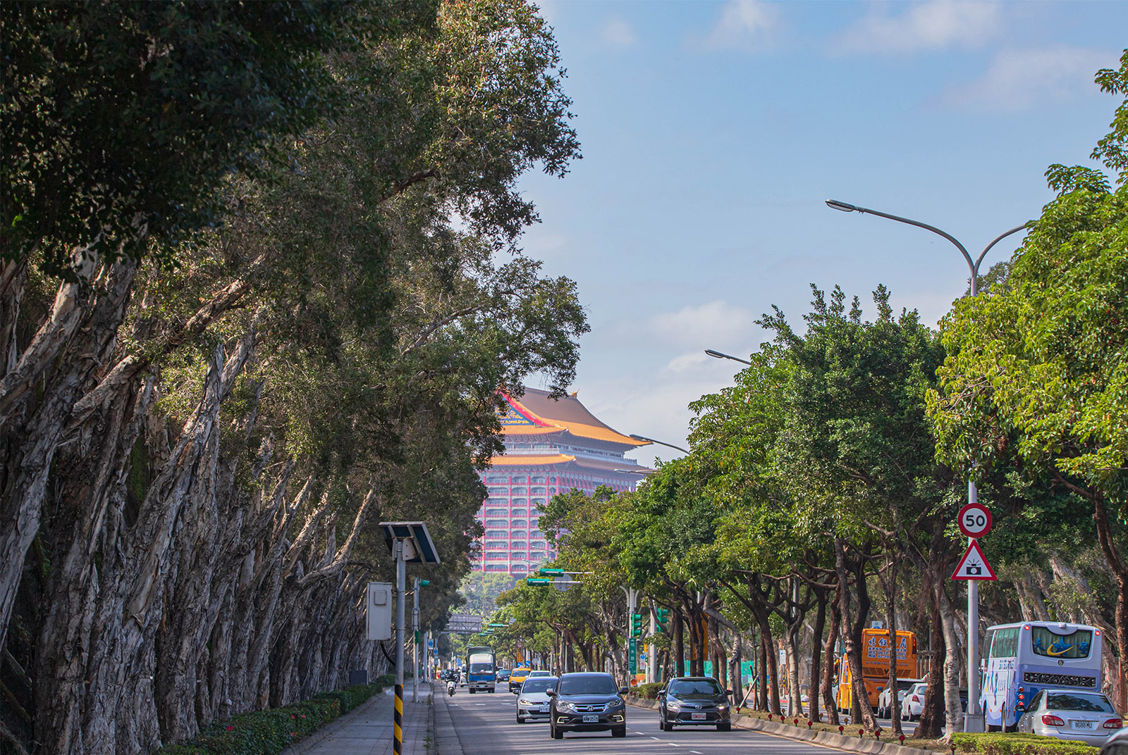 台北市大直一帶LED路燈。