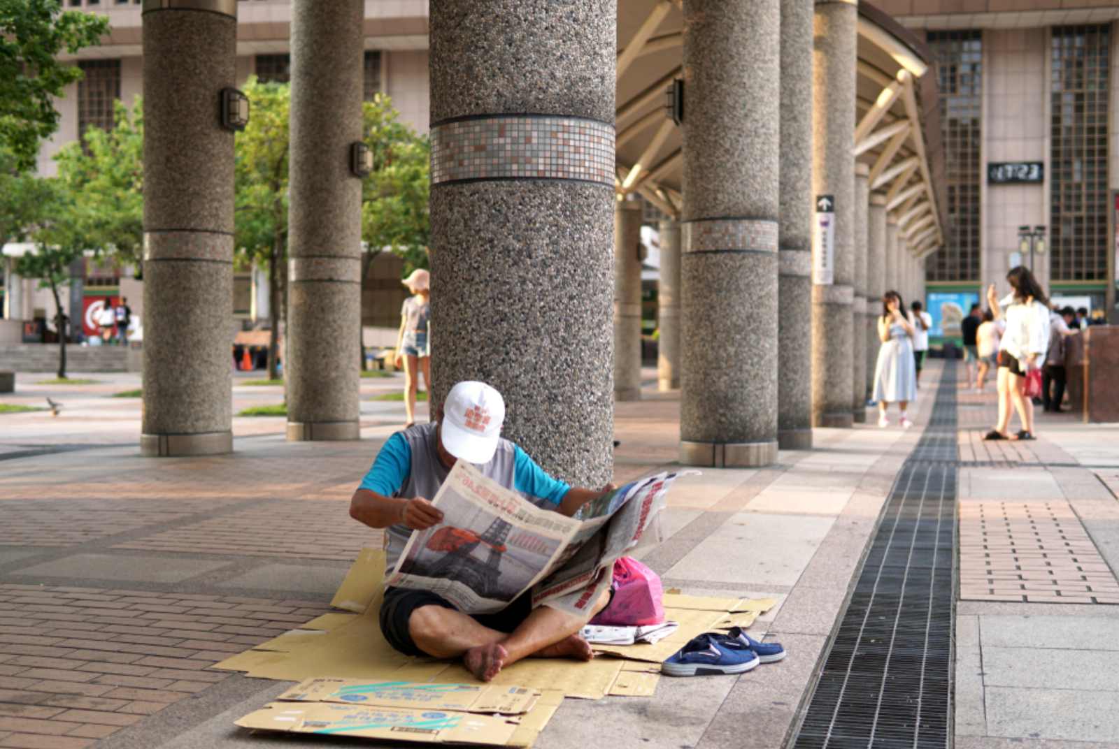 街頭家醫-無家者-醫療-台北車站-萬華車站-街友-思安慈善協會-傅奕愷-社會救助-NPO-非營利組織-醫師-社會局-城市治理-社會福利