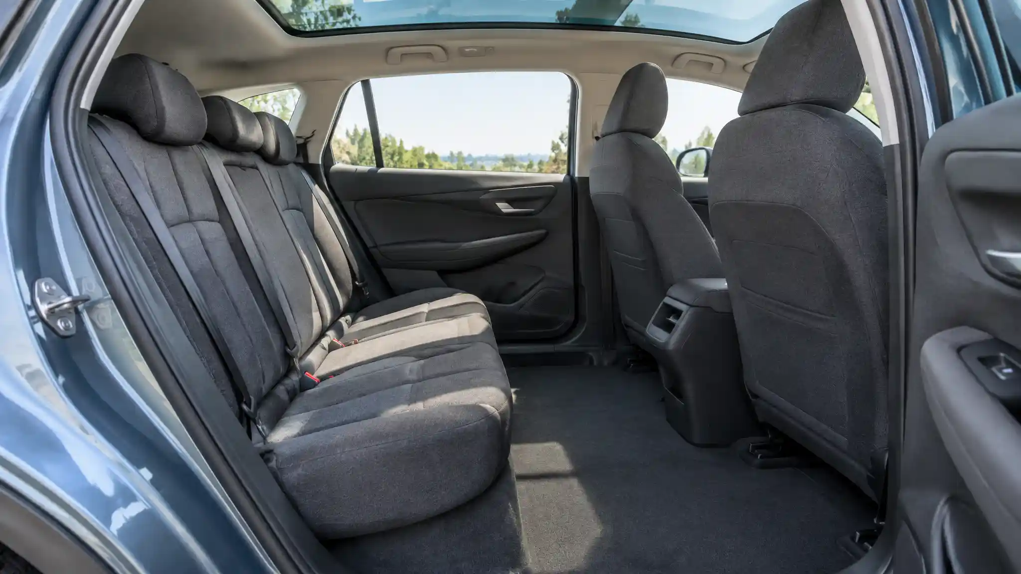 Electric hatchback proportions and wheelbase diagram