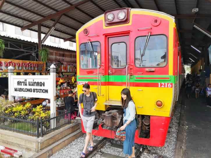 Bangkok Maeklong Railway}