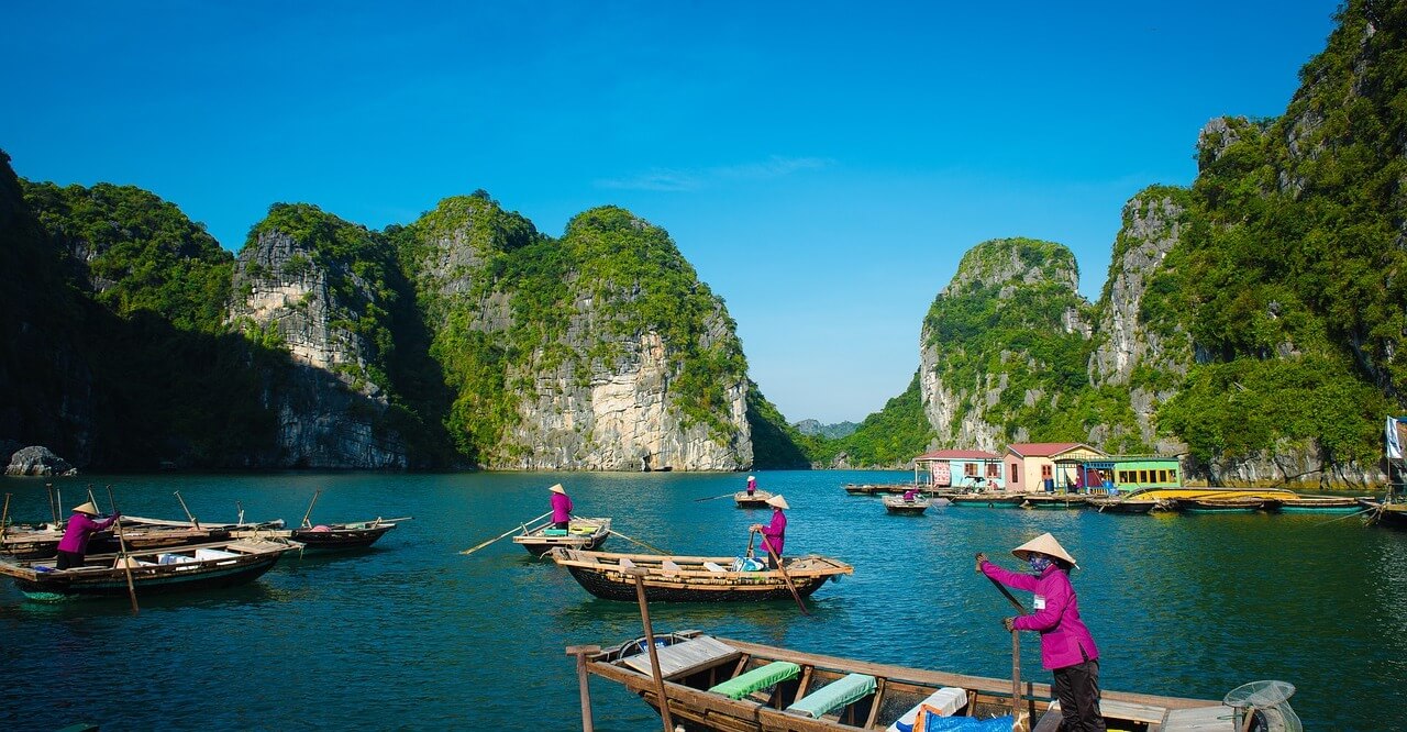 How to Travel Around Vietnam