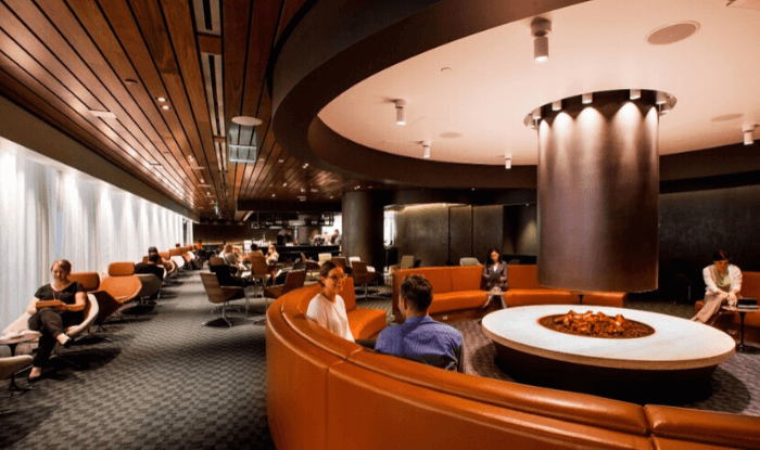 Use airport lounges