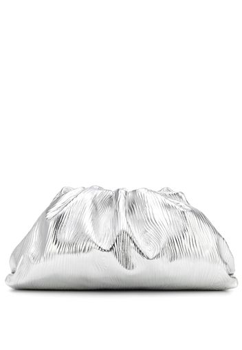 Clutch The Pouch aus Metallic-Leder