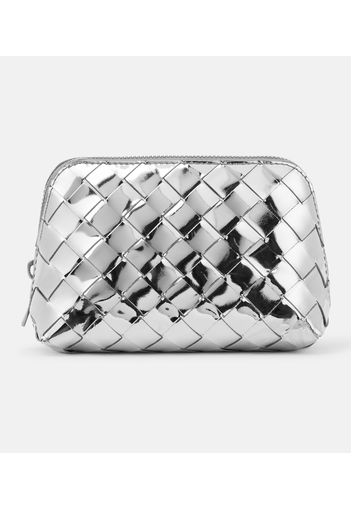 Clutch Intrecciato aus Metallic-Leder