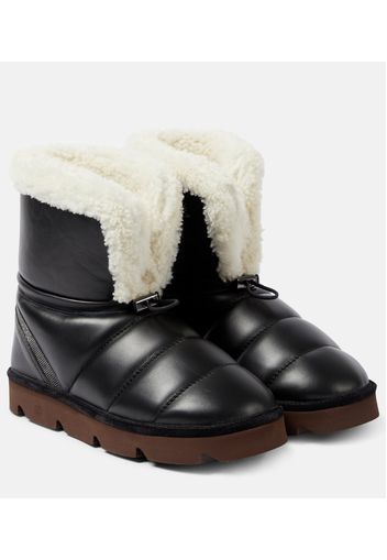 Stiefel aus Leder mit Shearling