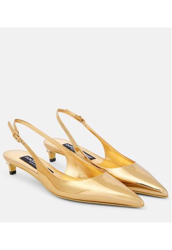 Slingback-Pumps aus Metallic-Leder