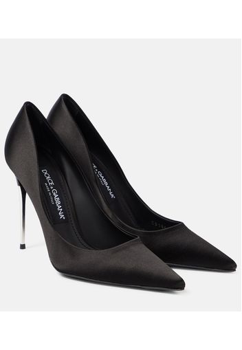 Pumps aus Satin