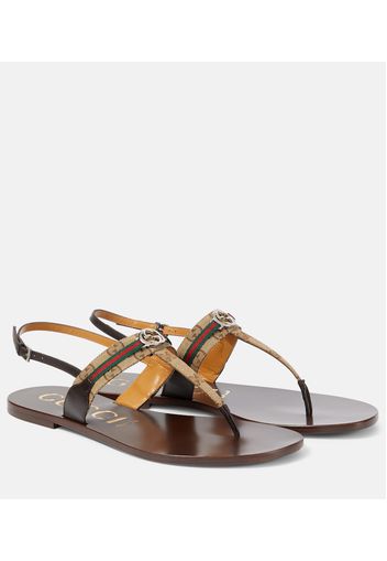 Sandalen mit Leder