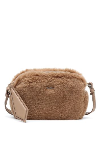 Schultertasche Camy aus Faux Shearling