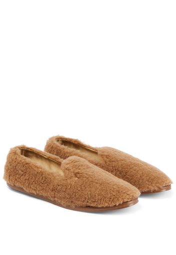 Slippers aus Kamelhaar