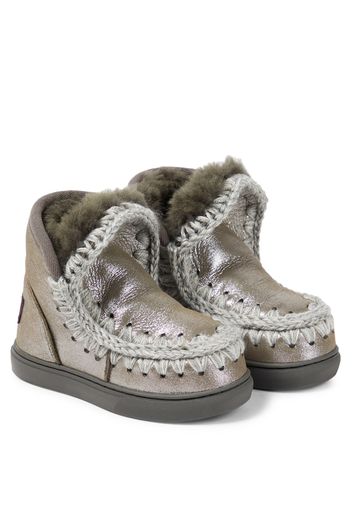 Schneestiefel aus Metallic-Leder mit Shearling