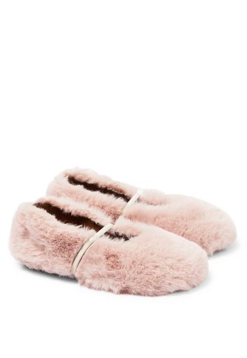 Ballerinas aus Faux Fur