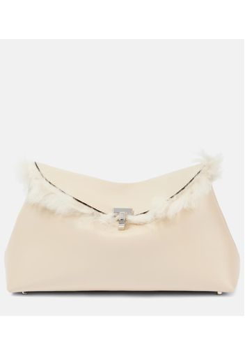 Clutch T-Lock aus Leder mit Shearling