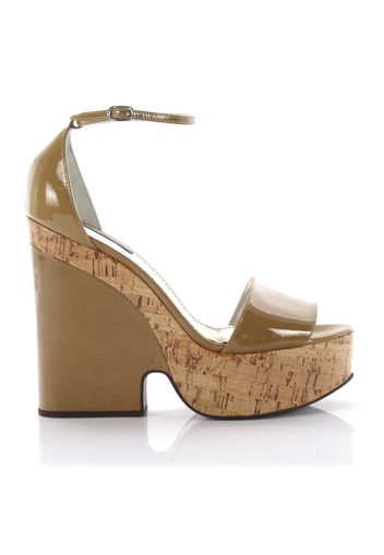 Plateausandalen Kalbsleder  Lackleder beige