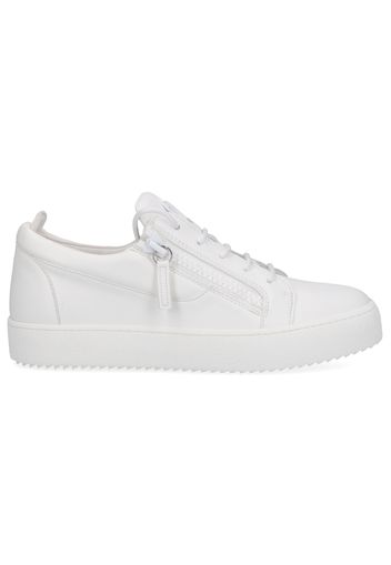 Sneaker low KRISS Kalbsleder