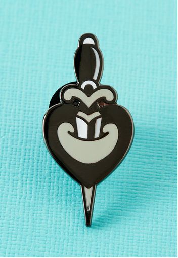 Punky Pins - Heart & Dagger Enamel - Pins