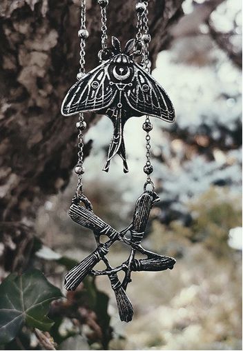 Restyle - Broom Pentagram Pendant For Witches Silver - Schmuck