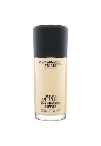 MAC Studio Fix Fluid SPF 15 Foundation (Various Shades) - NC5