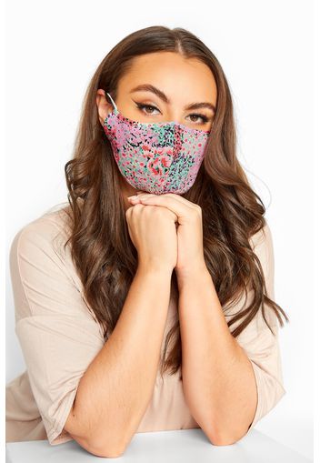 Antibakterielle gesichtsmaske mit floralem druck, pink